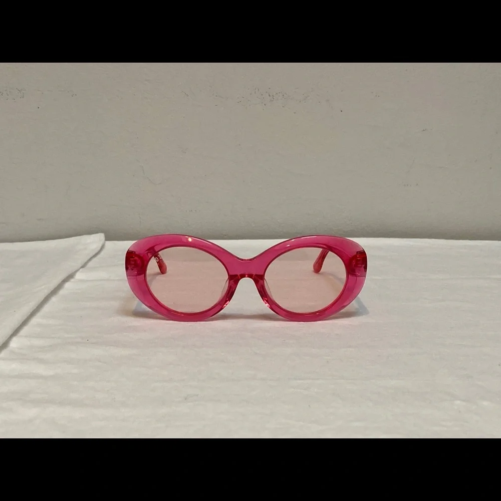 DIFF Eyewear Olivia Sunglasses